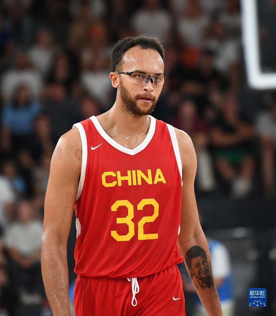 包含德国籃球聯盟賽事精彩纷呈，吸引观众的词条