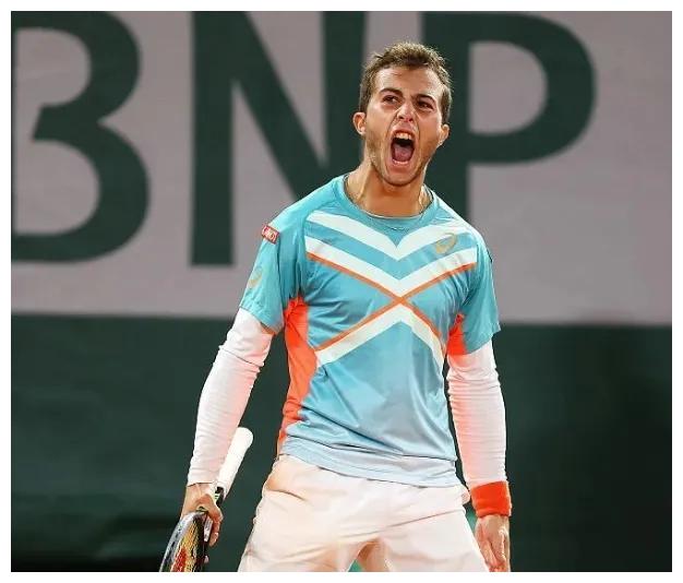 开云体育app-包含球队协作默契，战术出奇制胜的词条