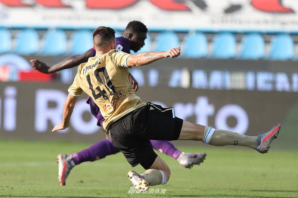 佛罗伦萨挑战斯帕尔,争取客场三分 佛罗伦萨挑战斯帕尔,争取客场三分