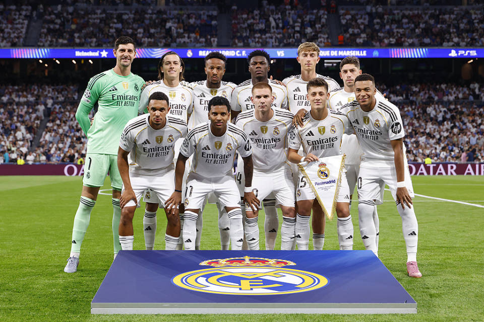 开云体育官方网站-皇马中场核心发挥稳定，率领国家队晋级欧锦赛