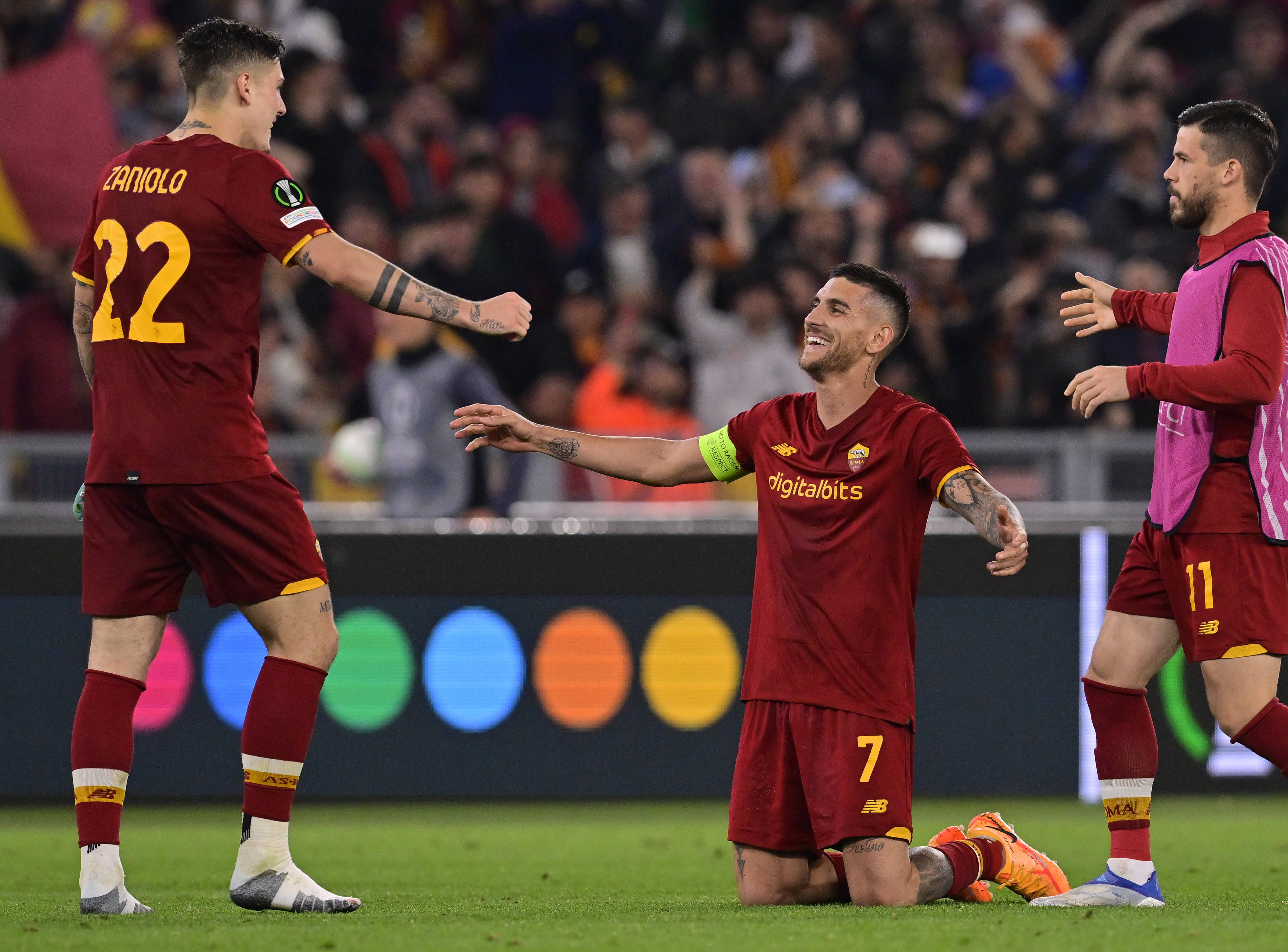 世界杯预选赛：欧预赛烽火连天，激情碰撞