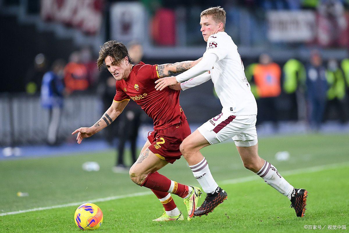 帕尔马队长身兼射手，带领球队前进