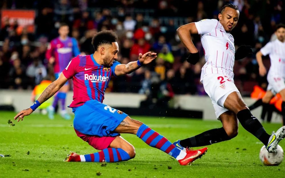 巴塞罗那球员备战塞维利亚争取胜利 巴塞罗那球员备战塞维利亚争取胜利