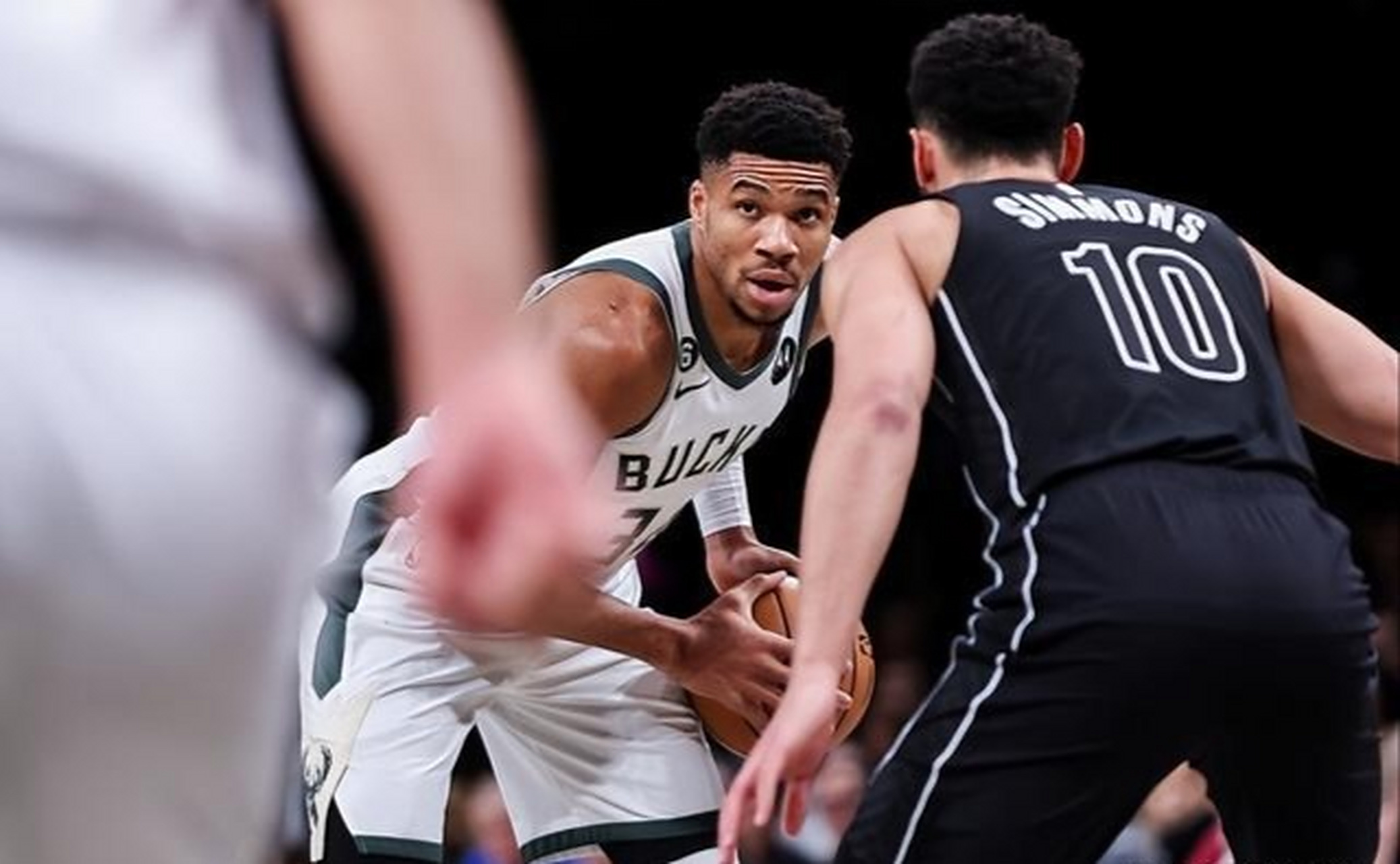 包含小牛大胜篮网，唐西奇33分领军取胜大喜的词条