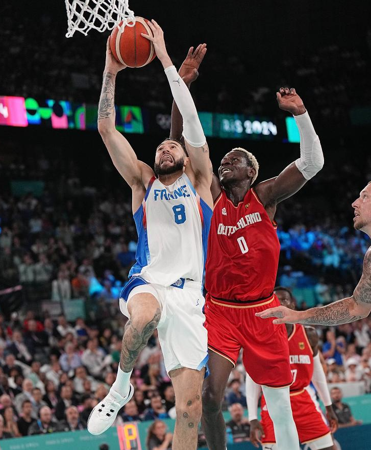 群英会篮球交流赛拉开帷幕，法国队斩获亚军