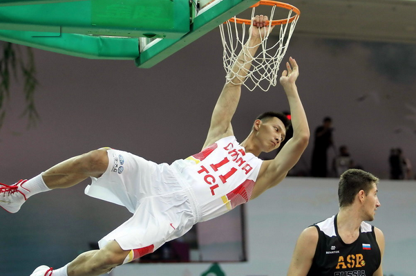 太阳轻取骑士，易建联统治全场的简单介绍