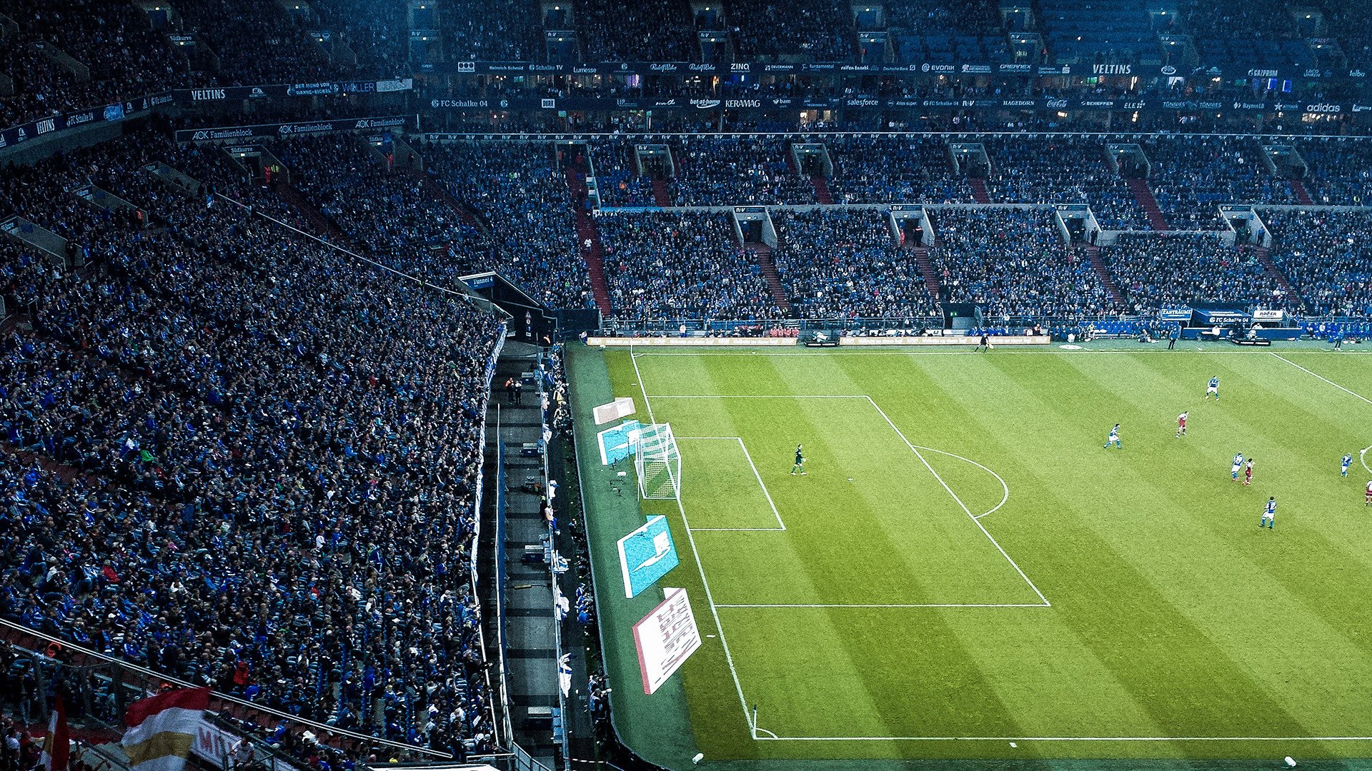 红焰缠斗绿鲨，新生代王者皮亚斯特里的加冕仪式